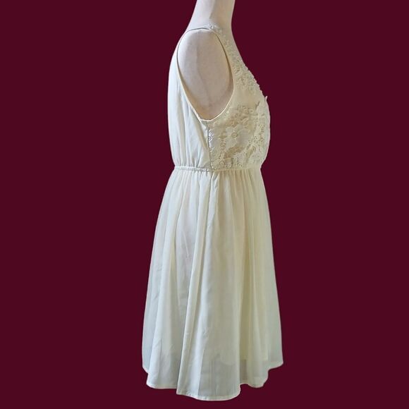 VINTAGE Mini Dress Chiffon Lace Pearls Ivory Bridal or Cocktail Party Size Large - Picture 4 of 15